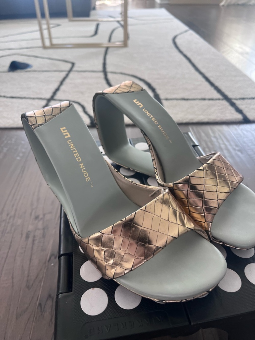 United Nude Metallic Bronze Woven Mule wedges